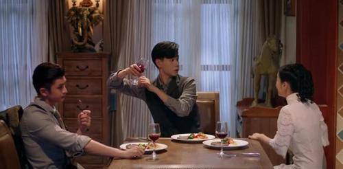 民国|二刷《民国奇探》,原来张云龙是本色出演,吃瓜、接梗一样没落下