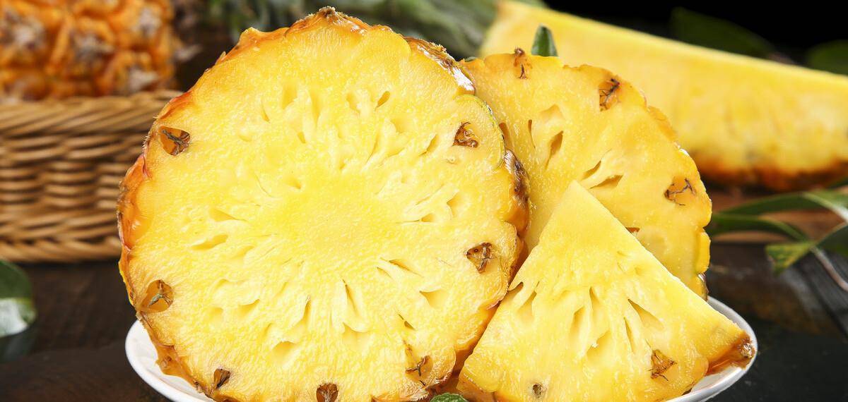 菠萝怎么泡盐水步骤 e78709d5492649a6a8e96ecdb5d89c0e.jpeg