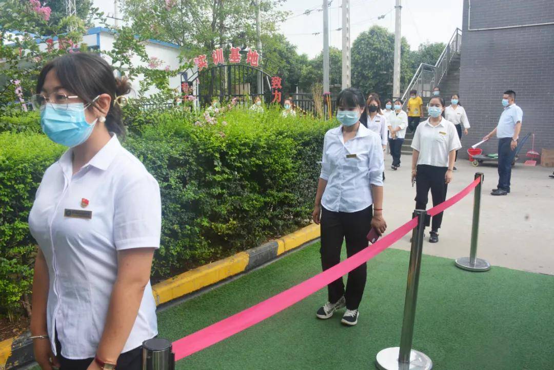 疫情|防疫不松懈，演练筑防线 | 直击西安轨道交通技师学院疫情防控演练现场