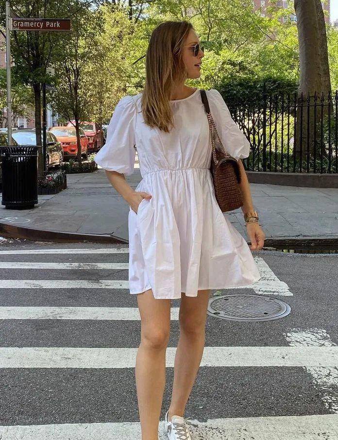 视觉|今夏“裙子＋运动鞋”这样穿，好看死了！