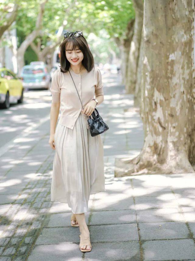 姐妹|几套小个子女生初秋look好看又显高，上身时髦哭了！