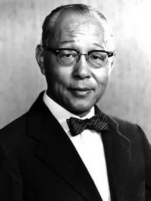 他是世界公认的电脑大王,第一位入选美国发明家名人堂的华人_王安