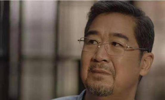 宋佳|这部“一集一热搜”，“贩卖焦虑”的热剧，果然登顶热播剧榜首