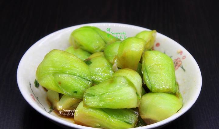 做法|一家四口的晚餐,三菜一汤,花了不足50元,营养又好吃