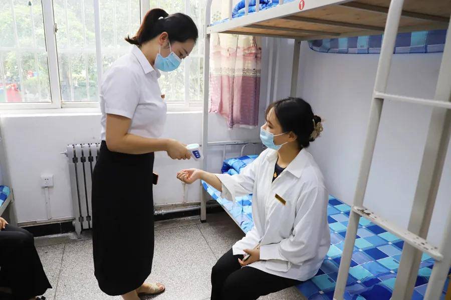 疫情|防疫不松懈，演练筑防线 | 直击西安轨道交通技师学院疫情防控演练现场