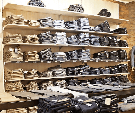 颜色|梓枬服饰：关于服装颜色搭配的技巧介绍