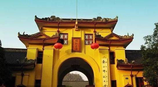为什么叫靖江王 55dc2e8fb2bb40b7a682cd2b0cf4a787.jpeg