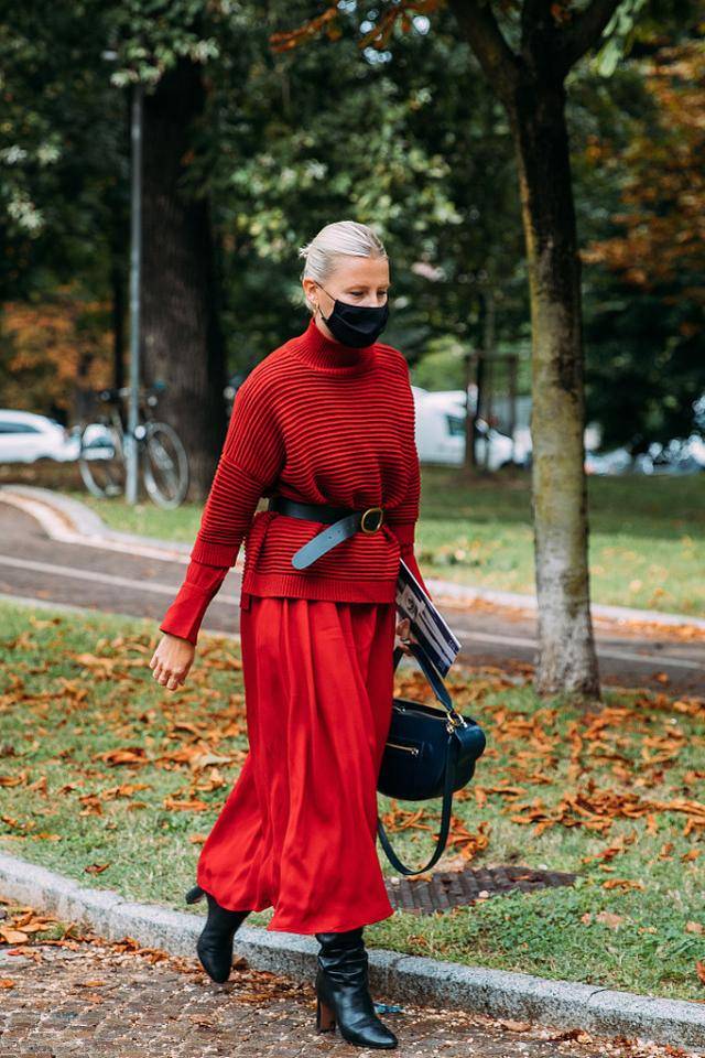 个性|奶奶辈喜欢的收腰毛衣你确定不尝试一下?时尚百搭,穿起来真亮眼