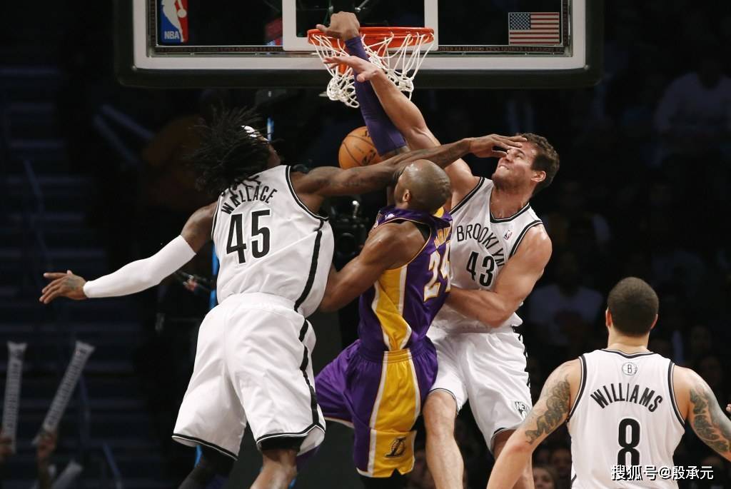 扣篮|科比NBA生涯常规赛扣篮1001次，在历史上是什么水平？