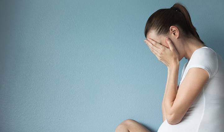 小孙|孕妇怀孕11月未分娩，不得不剖腹产，医生看到胎儿后“怒斥”产妇