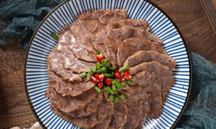 牛肉怎么卤才入味 81e12125ca384a2d931c92f9f9acf9ab.jpeg