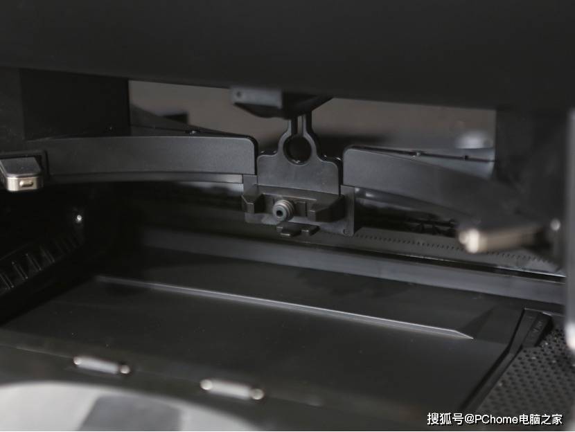 污渍|石头自清洁扫拖机器人G10体验：按下「开始」之后…