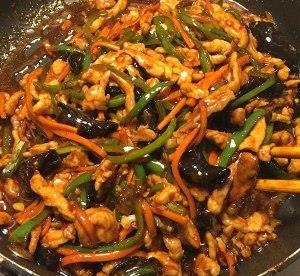 鱼香肉丝家常做法不加木耳 d477053a098a4e6b9cde30f457a7fa94.jpeg