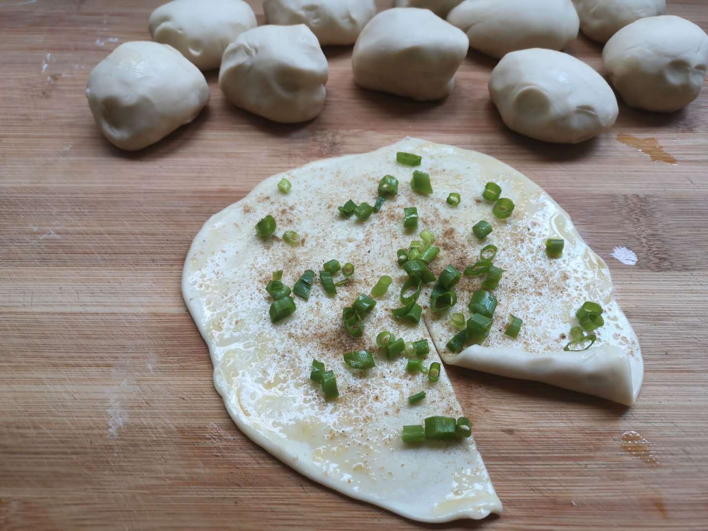 虾皮|分享6道早餐面食做法,不用烤箱不发面,好做好吃,省时又省力!