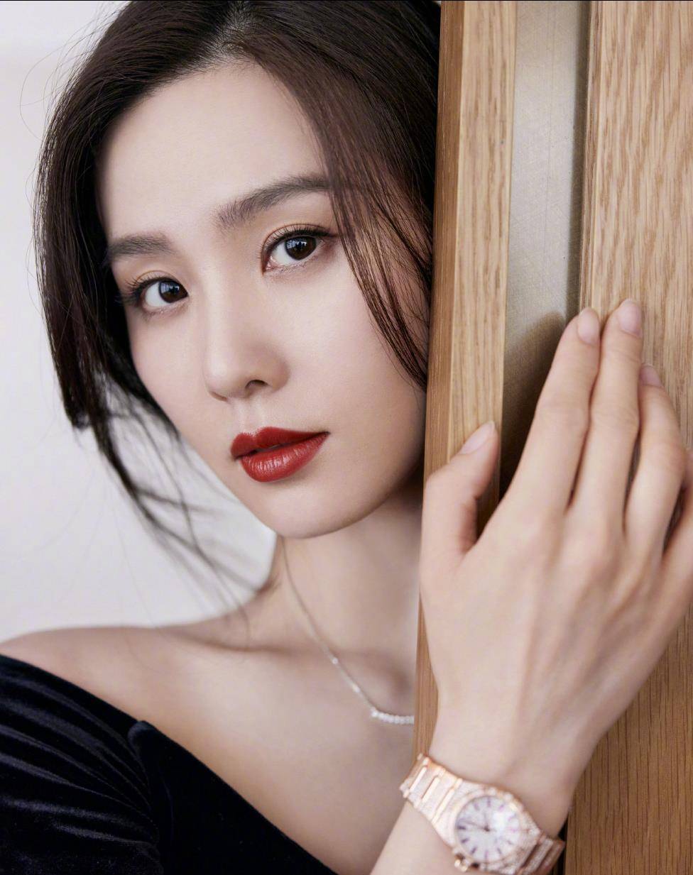 整体|被身材耽误的仙女？没想到，蒋欣和刘诗诗可以共用一个穿搭思路