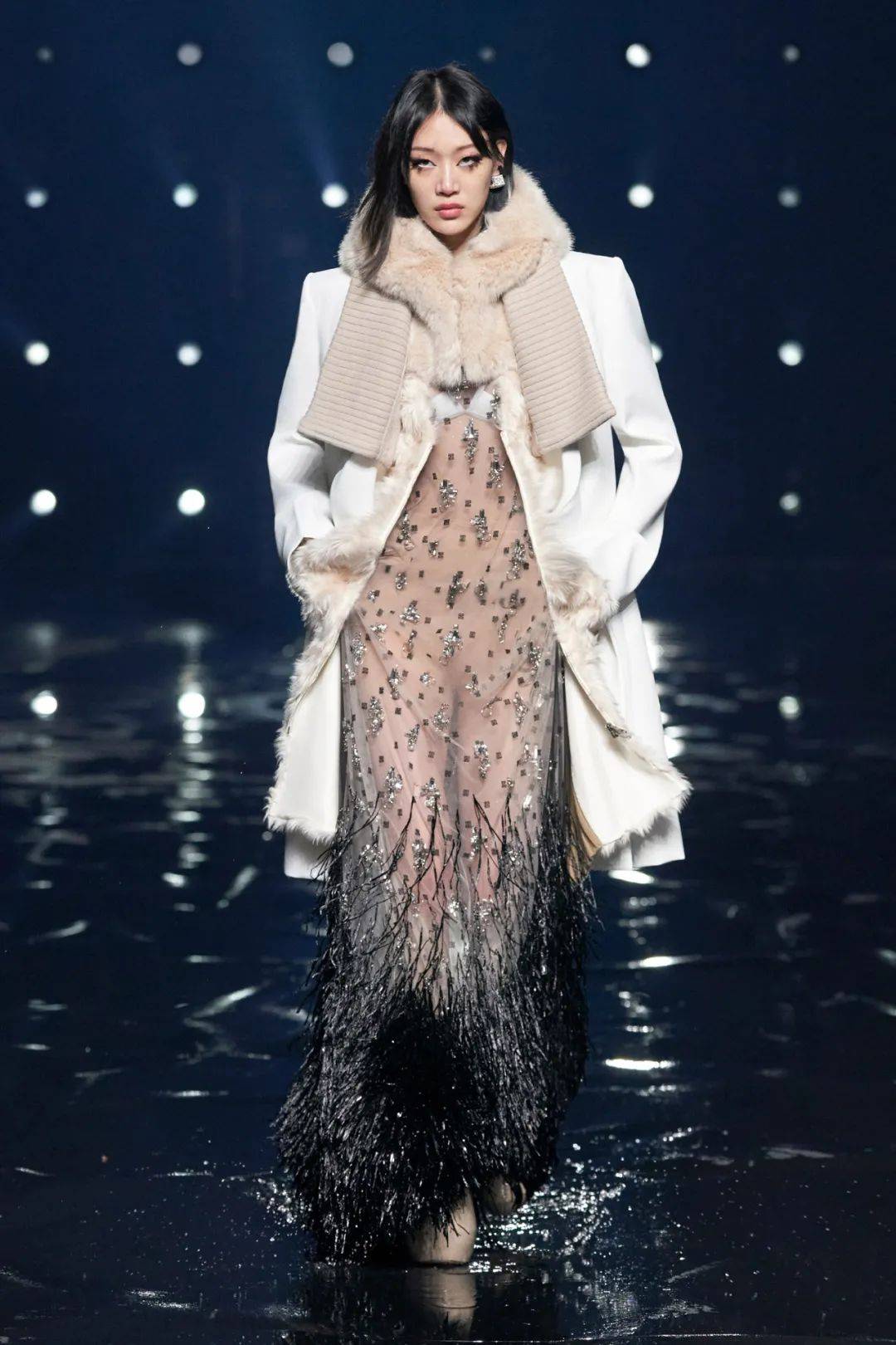 黑色|纯黑世界：Givenchy2021秋冬