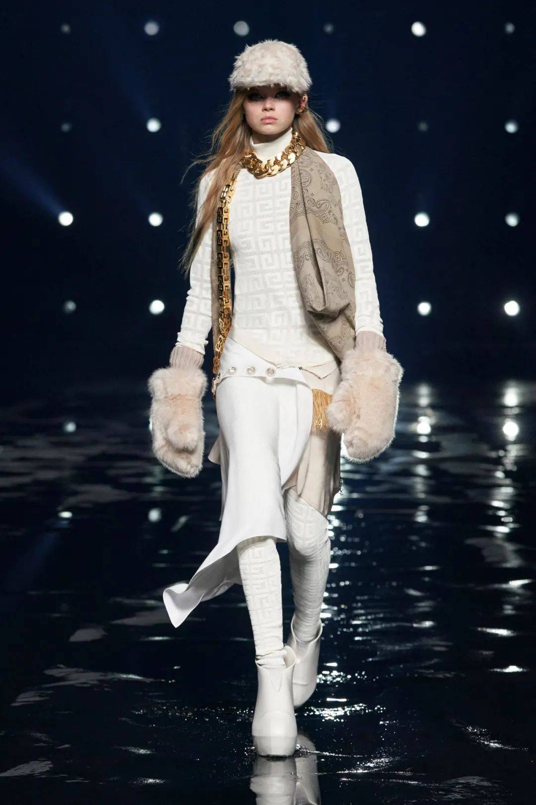 原创纯黑世界givenchy2021秋冬