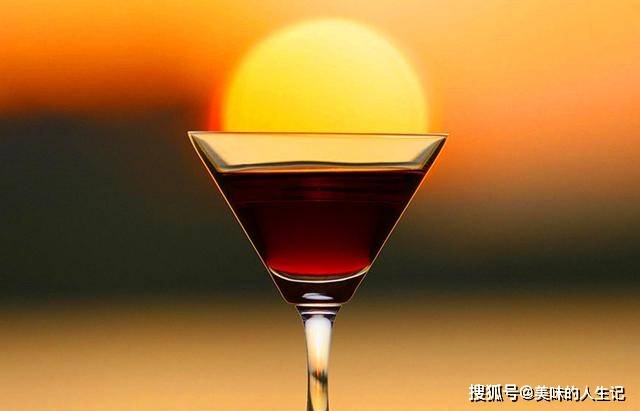 龙舌|盘点世界上最“好喝”的8种酒,啤酒惹争议,看看你都喝过几种?