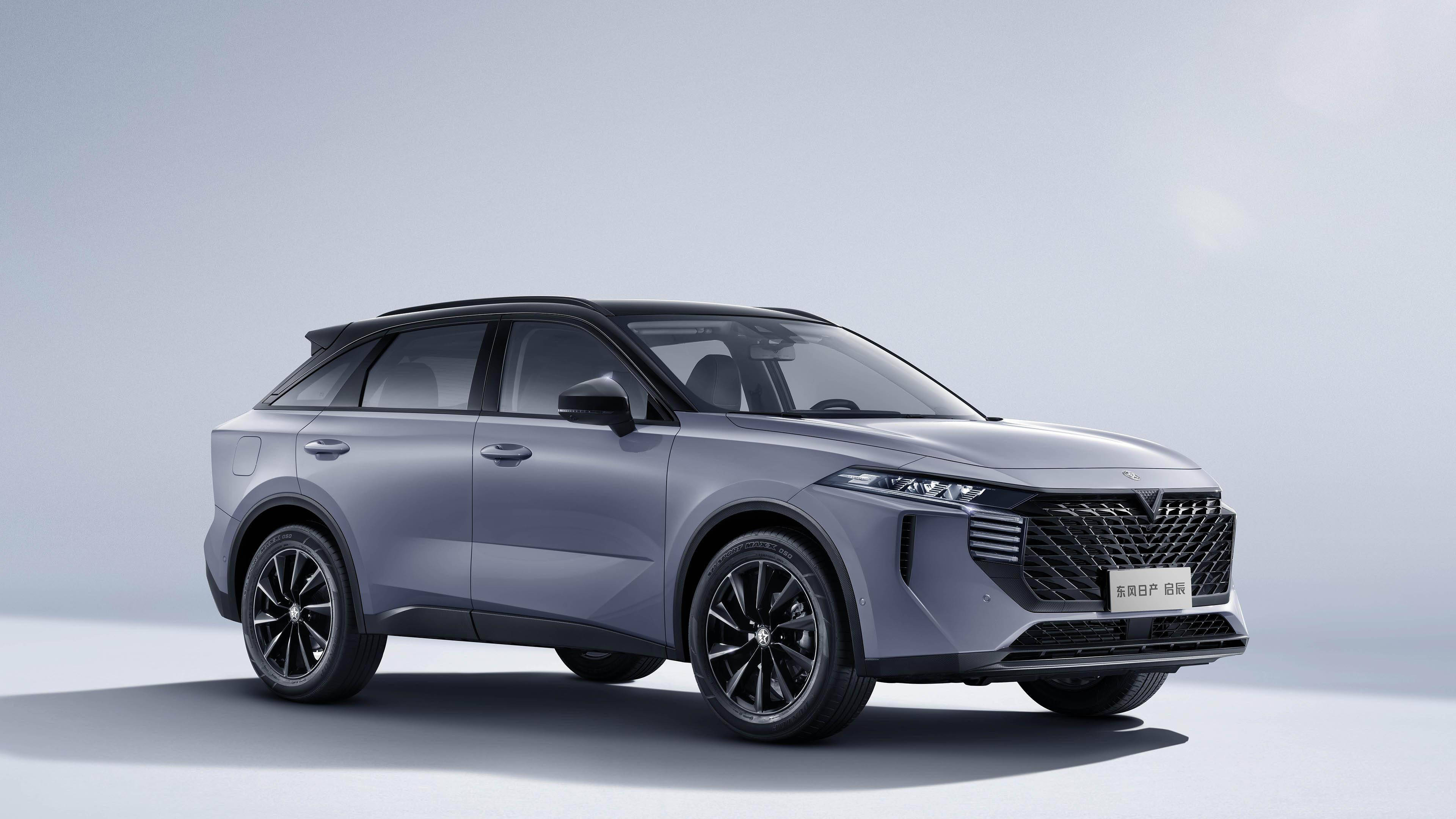 成都车展直挂东风日产标识命名启辰大v标配190匹高功引擎