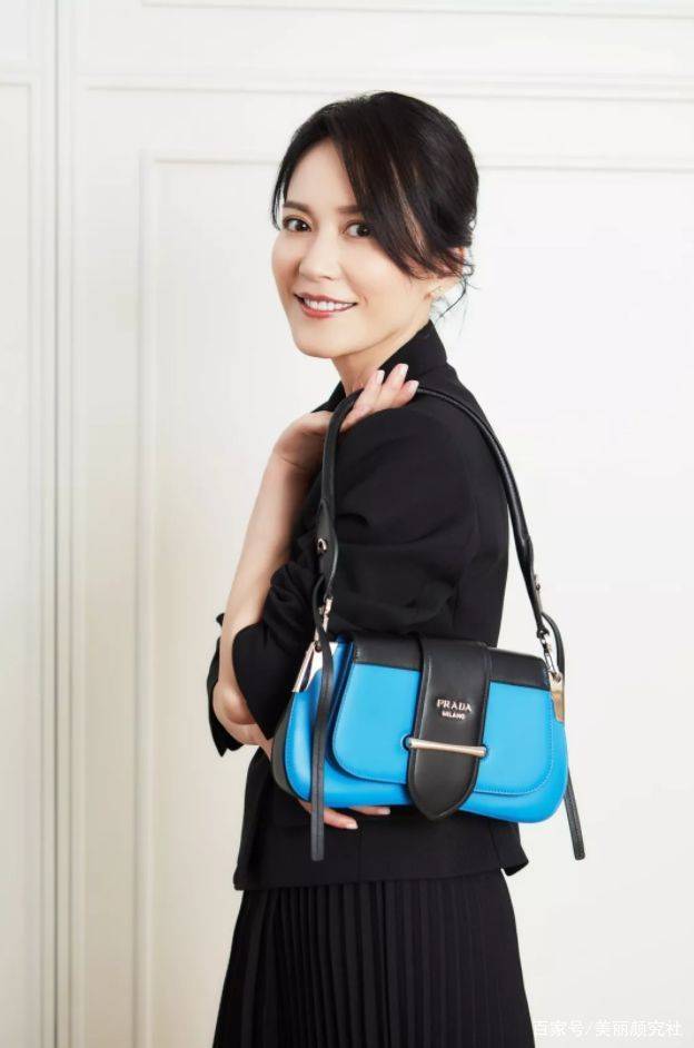 女神|她是偷偷吃了“防腐剂”吧!二十年前的长相和现在有差别吗?