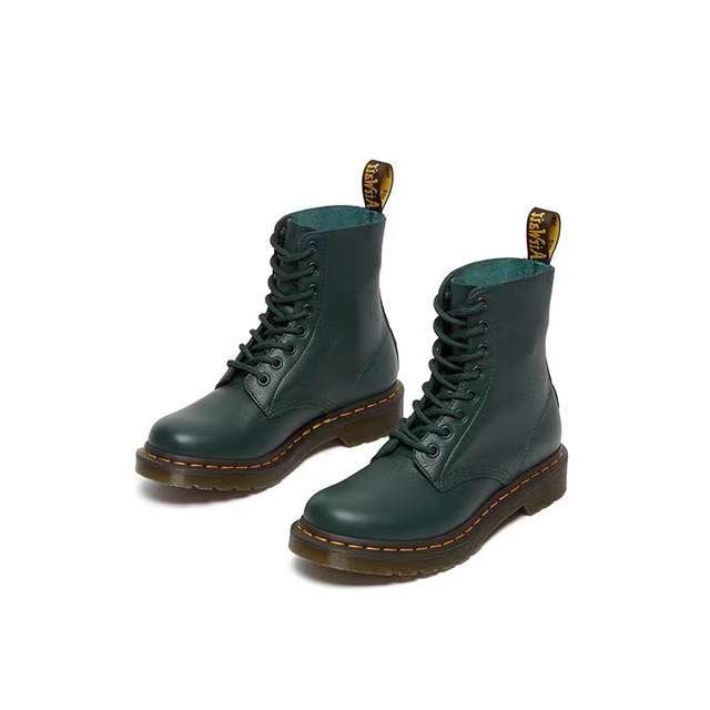 四季|求问！可以把队友卖了买新衣吗？