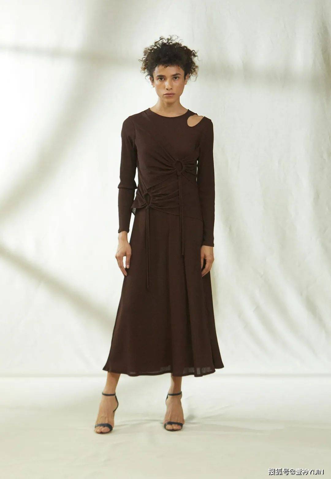 理念|从“Unisex”中跳脱，为女性做真正的“Dress for daylife”