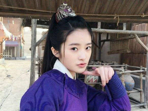 角色|她是《芈月传》的小芈月,如今和张若昀合作,美到认不出