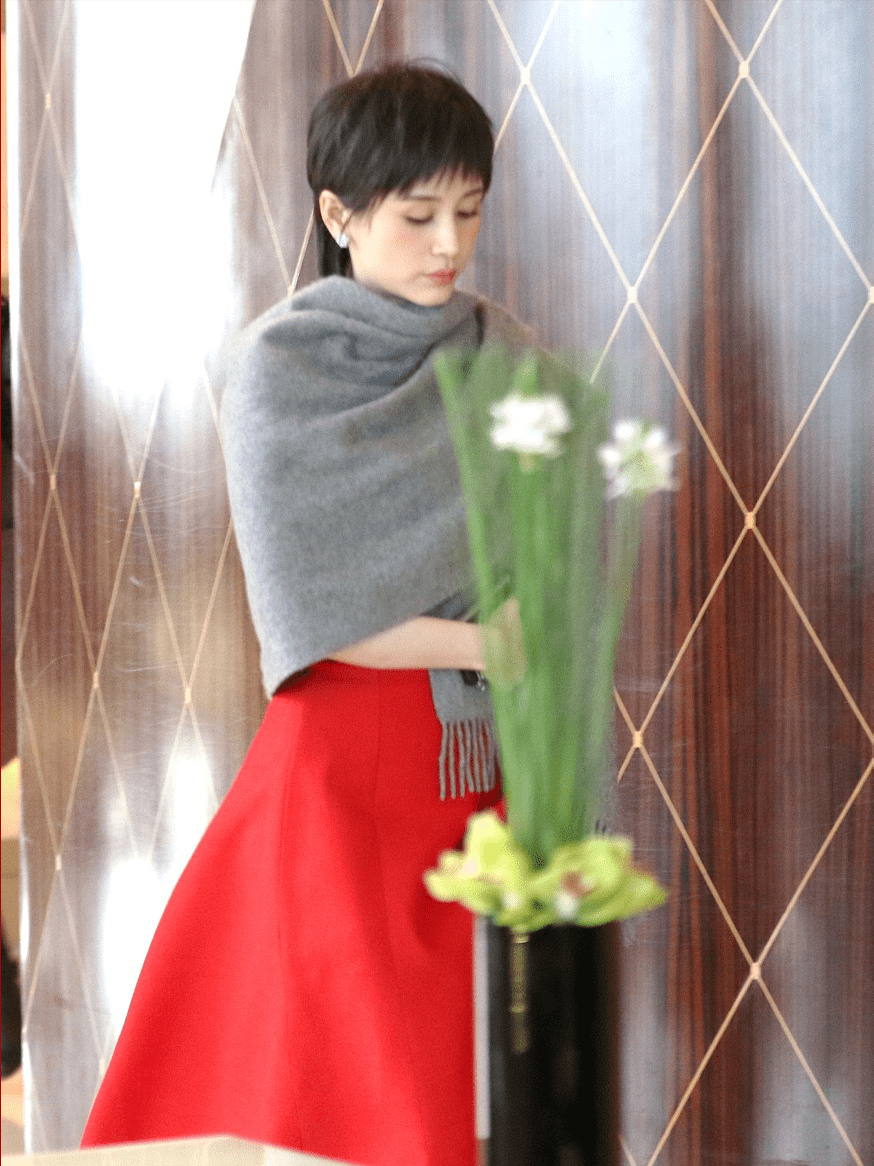89901bcddb0e4772bba739400d9d3153.png