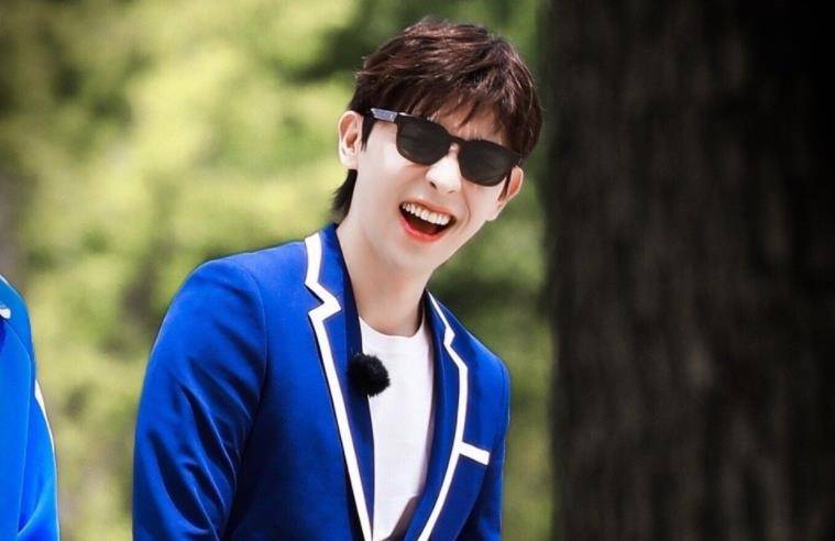 看点|《极限挑战》校服路透,杨超越甜美可爱,张彬彬不演校园剧可惜