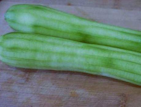 丝瓜配什么炒好吃简单 1ff60ee6321949da9505300fa56a9961.jpeg