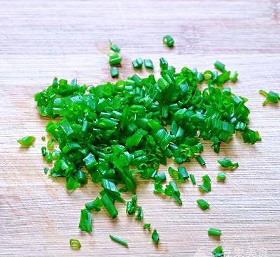温度|#母亲节，给妈妈做道菜#葱油饼～饺子皮版