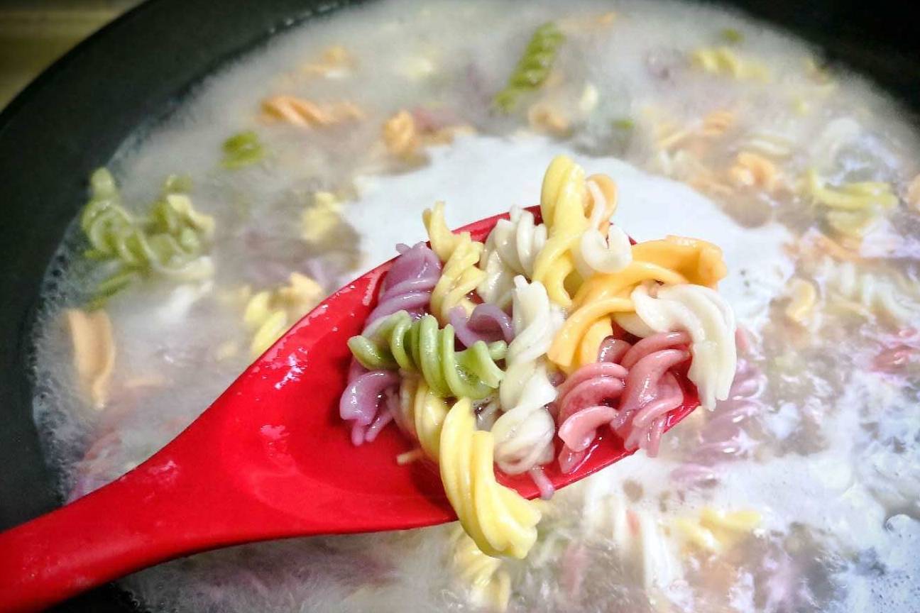 做法|开学了,早餐多给孩子这样吃,有菜有饭还有汤,一碗下肚,超满足