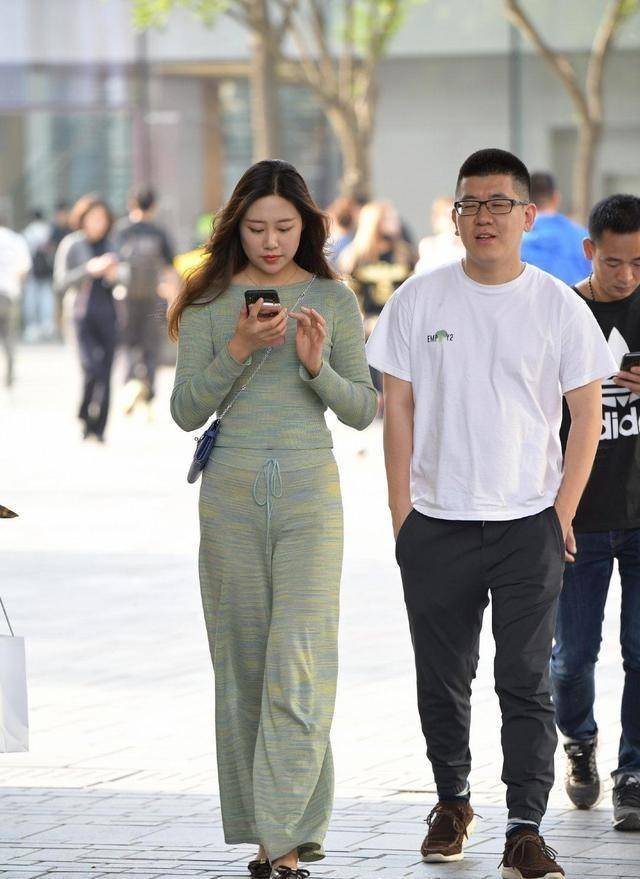 时尚|这种打底裤既时尚又柔软