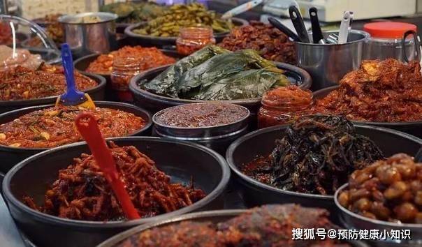 肝脏|肝硬化是否跟喝酒有关？医生：冰箱中2样食物更伤肝，不妨了解