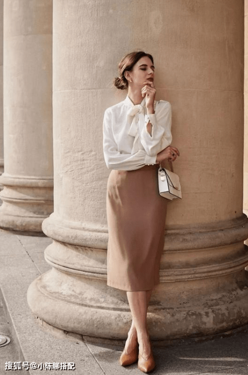 配饰|时髦显贵的“奶油棕”才是今秋最火的颜色,气质女人都爱穿