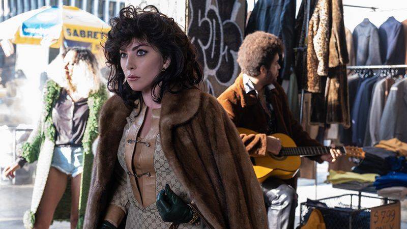 Gaga|LADY GAGA亲自上阵扮演的拜金女，穿什么戏服炫富？七个造型解读