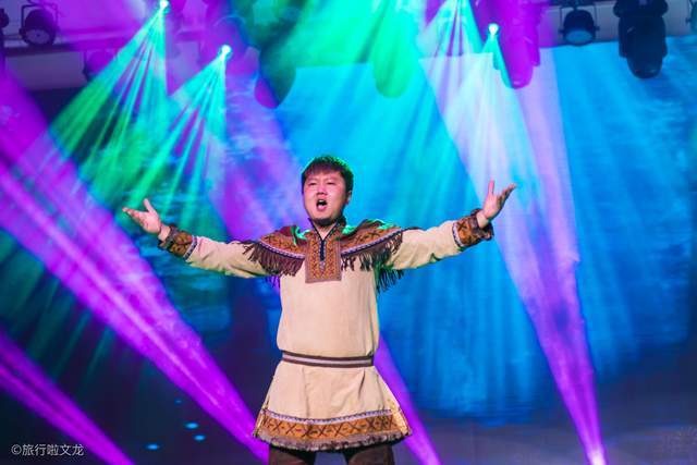 内蒙古根河市敖鲁古雅舞台剧，人亦神灵的民族魅力，看着想哭