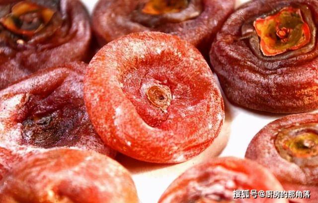 怎么正确吃柿饼 704c34d0f64545cfb6c481316f84aa65.jpeg