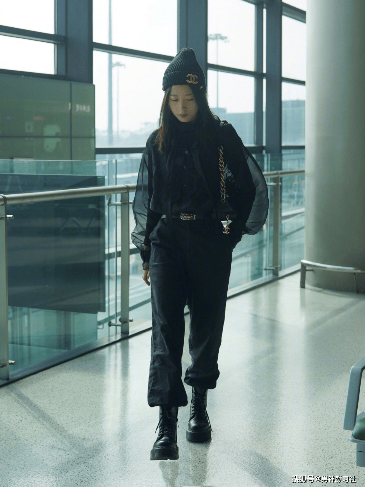 真人|宋妍霏杨幂真人示范！别让马丁靴破坏了短裙和短裤的美感