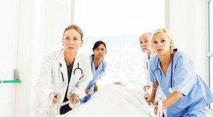 小动作|中老年中风发病呈“井喷”态势，快学这个简单小动作，可有效预防