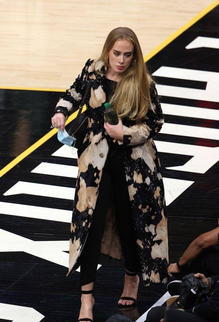 黑色|英国天后Adele减足90斤现身NBA｜4招不节食不复胖励志减肥法