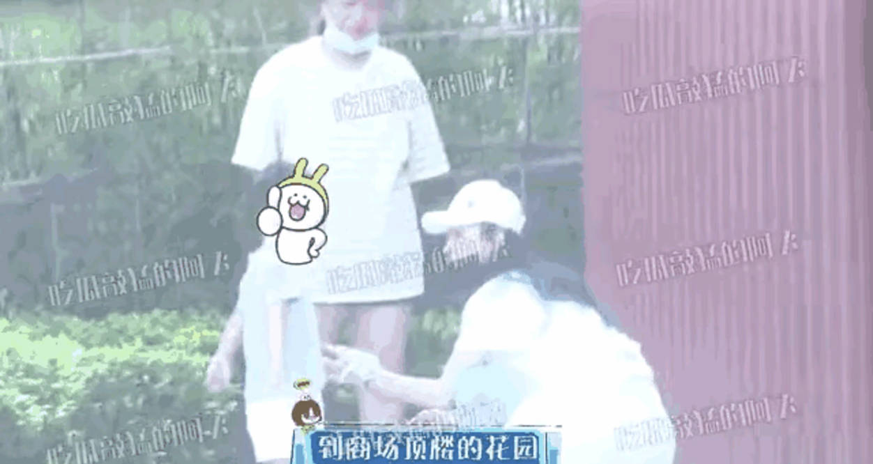 冯绍峰|赵丽颖风波后首露面，与儿子商场玩耍超温馨，想想又白又肉超可爱