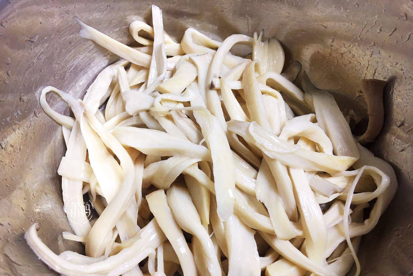 热量低的炒菜排行榜 0711fc8b9f1848a8b52cdc89727cdf7d.jpeg