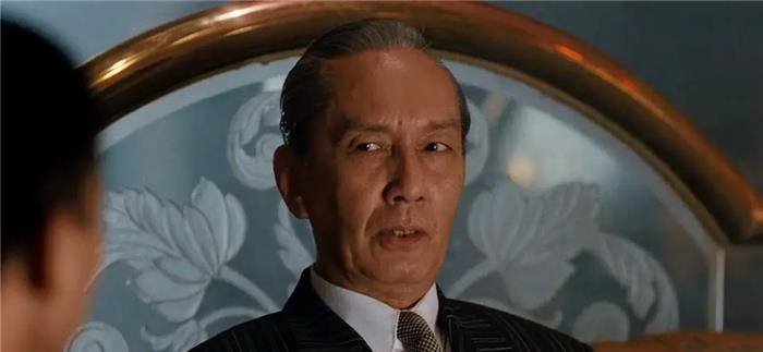 昆凌瑛子出演《利箭纵曾佩瑜横》红唇造型惊？