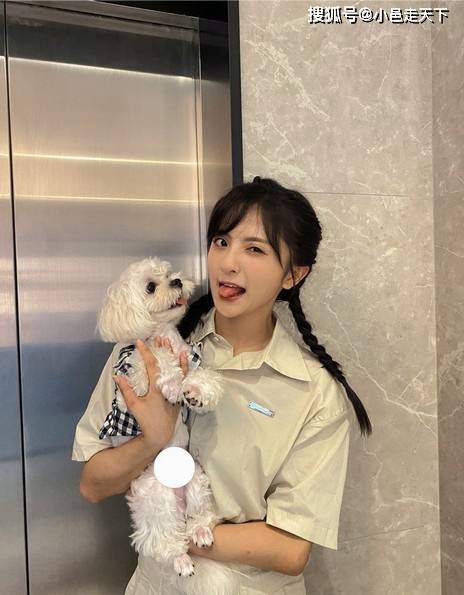 白色|厉嘉琪白色连衣裙甜美写真