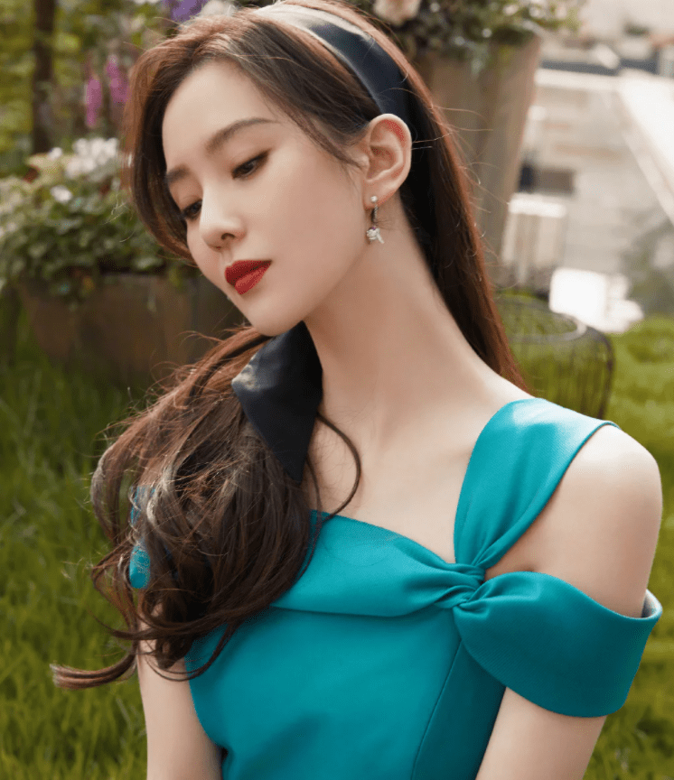 设计|刘诗诗：知性温柔，大家闺秀的气质，美丽动人