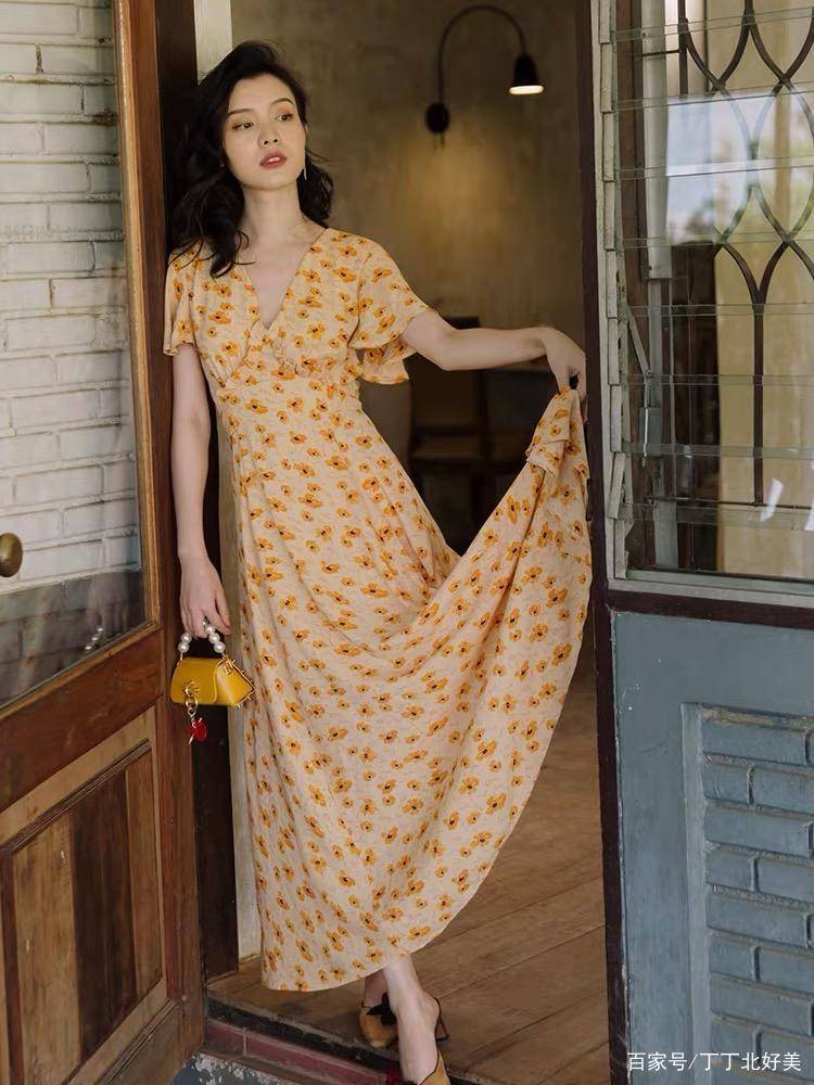 都能|穿连衣裙只要学会这几招，美到骨子里，你不试试看？