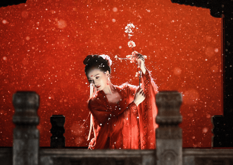 经典|刘诗诗中秋晚会路透图曝光!罕见穿古装现身,被赞“一眼万年”