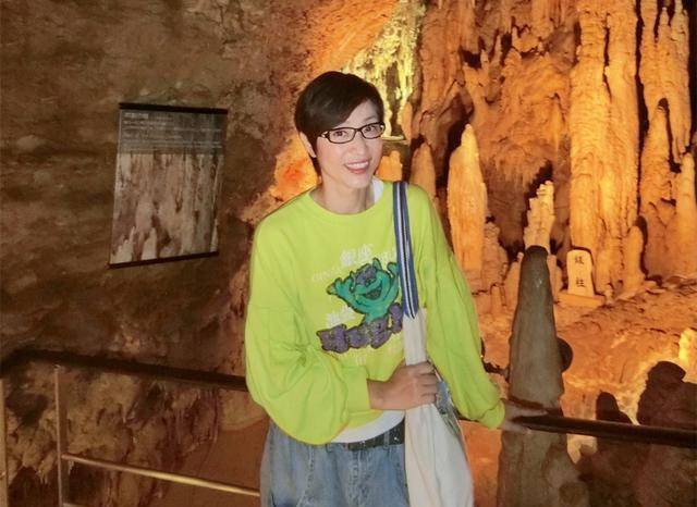 发型|短发女明星中我最服陈法蓉，留了一辈子短发，52岁还是这么漂亮