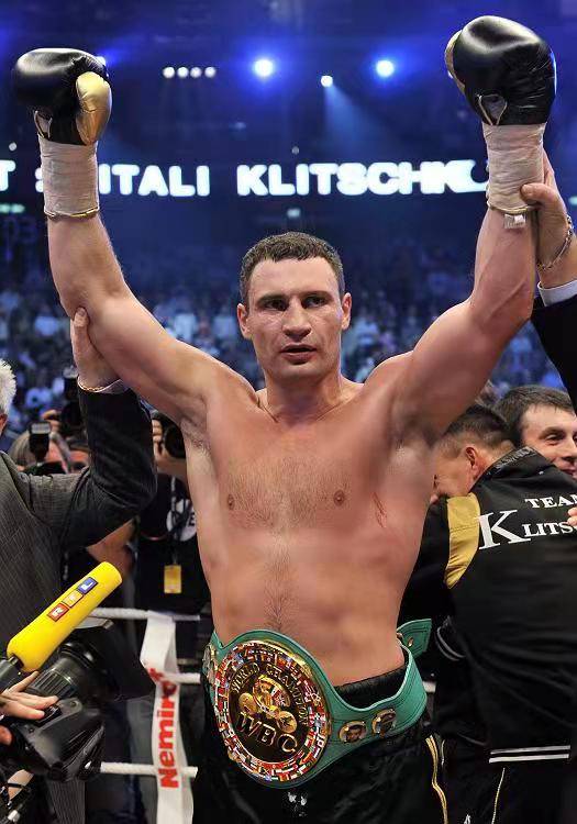 克氏兄弟风云录_刘易斯